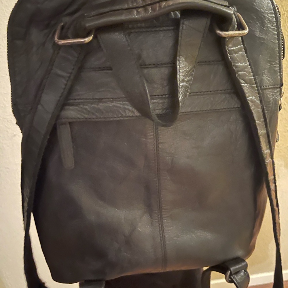 Wild West Los Angeles Black Leather Backpack - Picture 8 of 8